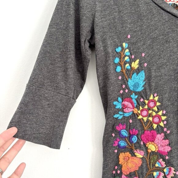 Johnny Was JW Los Angeles Gray Floral Embroidered 3/4 Sleeve Dress Women’s XS - Picture 5 of 8